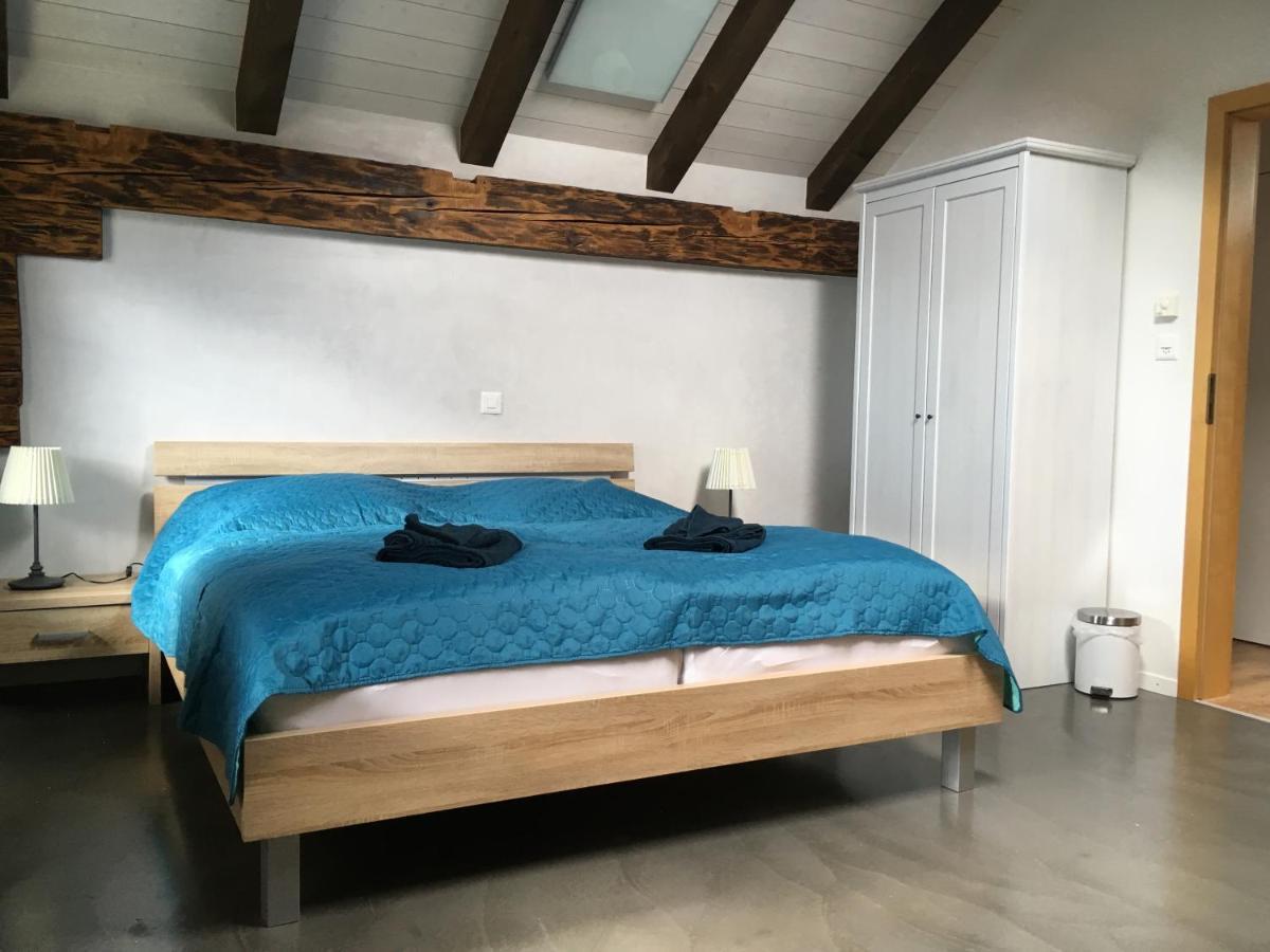 Apartment 1752