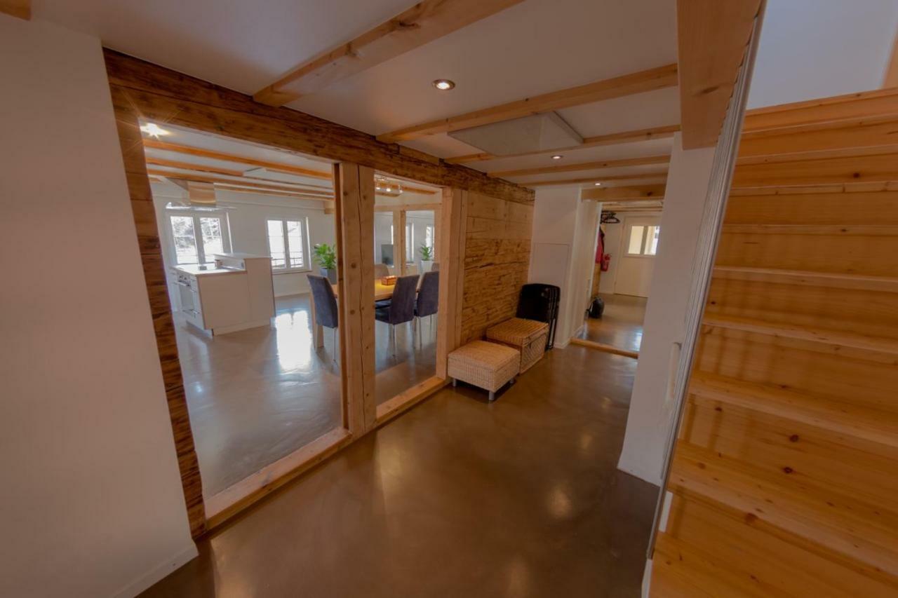 1752 Apartment *